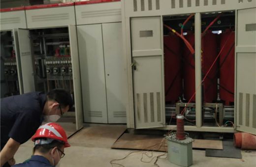 配电柜是配电装备；さ氖籽